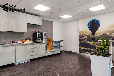 Lokal biurowy 220 m² na wynajem w Gdyni przy Sportowej - miniatura 5