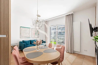 3-pokojowy apartament na Woli z tarasem i klimatyzacją - miniatura 3