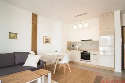 Dwupokojowy apartament 40 m² z garażem na Jutrzenki, Warszawa - miniatura 1