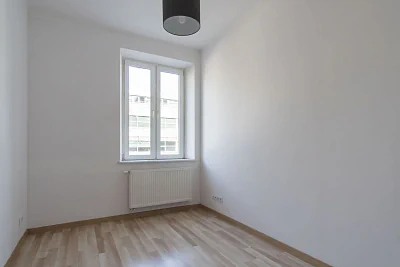 Trzypokojowy apartament 96 m² do wynajęcia w Gdyni, ul. 10 Lutego - miniatura 8