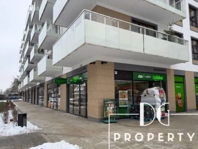 Lokal użytkowy 81 m² na Woli przy ul. Jana Brożka, witryny i parking - miniatura 4