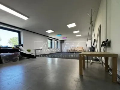 Samodzielny budynek magazynowy 340 m² z parkingiem, Nowe Włochy - miniatura 2