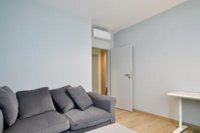 3-pokojowy apartament z balkonem i garażem – ul. Gwiaździsta, Wrocław - miniatura 9
