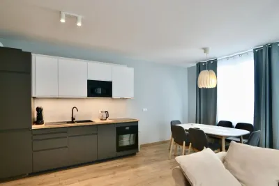 3-pokojowy apartament z balkonem i garażem – ul. Gwiaździsta, Wrocław - miniatura 4