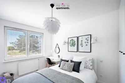 Dwupokojowy apartament na wynajem – Gdynia, Patio Róży, balkon i komórka - miniatura 9