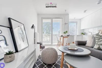 Dwupokojowy apartament na wynajem – Gdynia, Patio Róży, balkon i komórka - miniatura 5