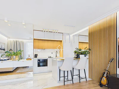 2-pokojowy apartament w Gdańsku Śródmieściu, ul. Wałowa, balkon i garaż - miniatura 2