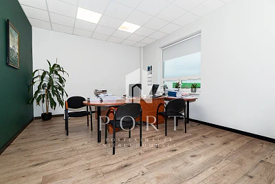 Lokal użytkowy z biurem i magazynem do wynajęcia – Gdynia Hutnicza - miniatura 3