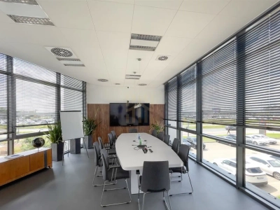 Budynek biurowy 2300 m² przy lotnisku Gdańsk, ul. Słowackiego - miniatura 2