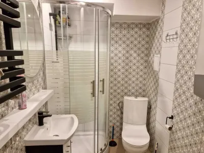Pokoje do wynajęcia na Strzyży w Gdańsku, blisko SKM i Wi-Fi - miniatura 4