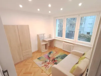 Pokoje do wynajęcia na Strzyży w Gdańsku, blisko SKM i Wi-Fi - miniatura 3