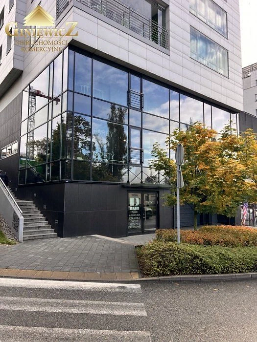 Lokal handlowo-usługowy 233 m² przy Legionów w Gdyni - zdjęcie 1