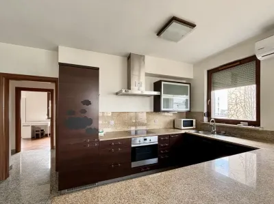 Apartament 3-pokojowy 96 m² przy ul. Przyjaźni we Wrocławiu z tarasem - miniatura 5
