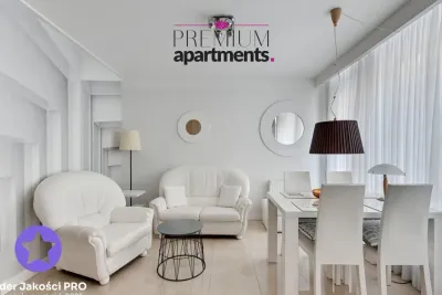 Art Deco, 3-pokojowy apartament 60 m² z halą garażową, Gdynia - miniatura 2
