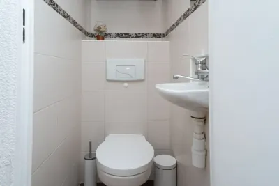 Pokój jednoosobowy przy ul. Pomorskiej 14G w Gdańsku - miniatura 10