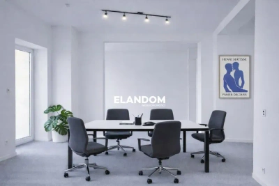 Lokal biurowy 81 m² w centrum Karczewa z parkingiem - miniatura 1