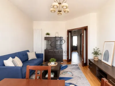Trzypokojowy apartament na Stawkach przy metrze Dworzec Gdański, garaż i balkon - miniatura 3