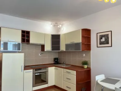 Dwupokojowe mieszkanie 37 m² w Gdyni, Mały Kack – Cadena Park - miniatura 1