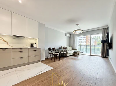 Trzypokojowe mieszkanie 66 m² Warszawa Stegny z balkonem i garażem - miniatura 4