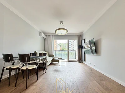 Trzypokojowe mieszkanie 66 m² Warszawa Stegny z balkonem i garażem - miniatura 5