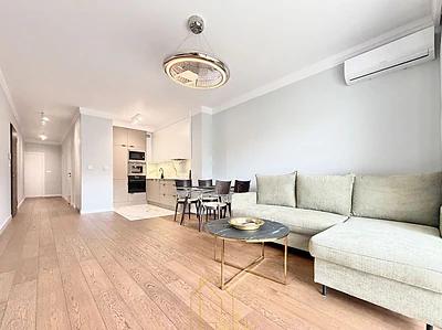Trzypokojowe mieszkanie 66 m² Warszawa Stegny z balkonem i garażem - miniatura 3