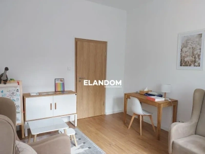 Podnajem przestrzeni biurowej 86 m² – Józefów, ul. Piłsudskiego, parking - miniatura 2