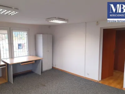 Lokal biurowy 29 m² Gdańsk Kiełpinek, ul. Szczęśliwa, parking - miniatura 3