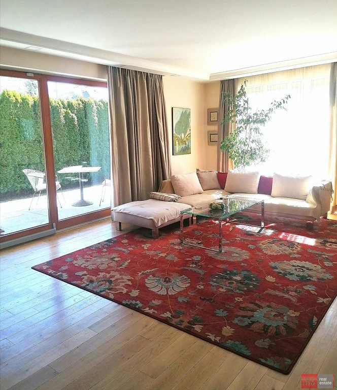 Apartament 3-pokojowy 95 m², Warszawa Zawady, Syta, ogród i garaż - zdjęcie 1