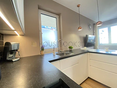 2-pokojowe mieszkanie 42 m² z dużym balkonem - Wola, ul. Worcella - miniatura 2