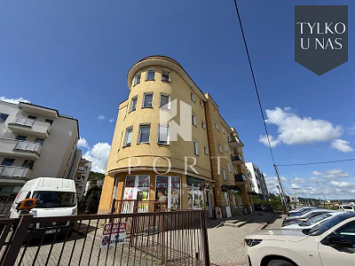 Lokal usługowy 80 m² przy SKM w Rumi, ul. Towarowa - miniatura 7