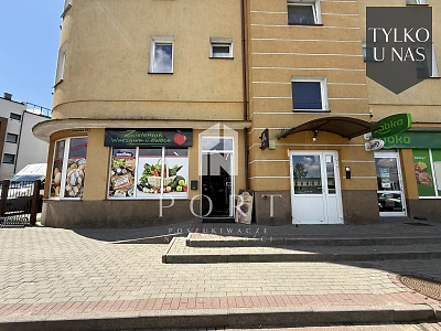 Lokal usługowy 80 m² przy SKM w Rumi, ul. Towarowa - miniatura 1