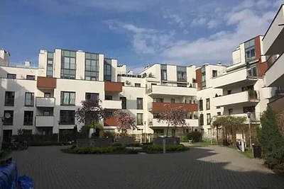 Mieszkanie 54 m² do wynajęcia - Błonia Wilanowskie, Sarmacka, balkon i garaż - miniatura 2