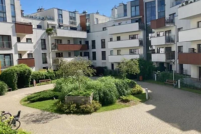Mieszkanie 54 m² do wynajęcia - Błonia Wilanowskie, Sarmacka, balkon i garaż - miniatura 1