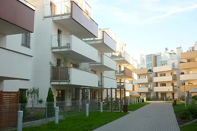 Mieszkanie 54 m² do wynajęcia - Błonia Wilanowskie, Sarmacka, balkon i garaż - miniatura 3