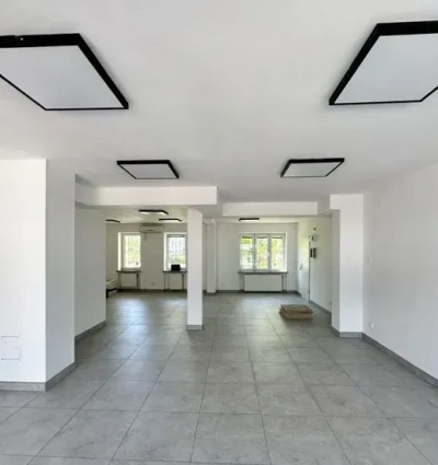 Lokal usługowy 65 m² Ursus, Mariana Keniga, witryna po remoncie - miniatura 4