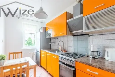 2-pokojowe mieszkanie 46 m² na Jasieniu, ul. Stolema, balkon, piwnica - miniatura 4
