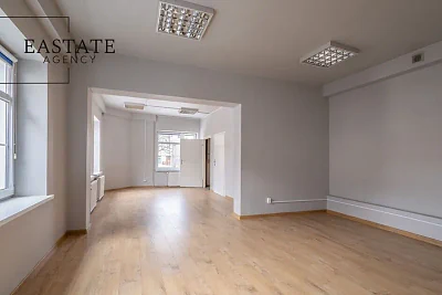 Lokal biurowy 110 m² – Gdańsk Oliwa, ul. Stary Rynek Oliwski - miniatura 1