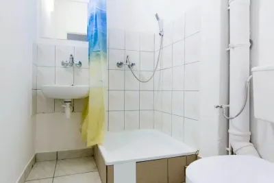 Pokój 4-osobowy z łazienką, Brzeźno, Gdańsk, Hallera - miniatura 2