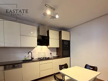 3-pokojowy apartament 72 m² z balkonem i garażem na Gocławiu - miniatura 5