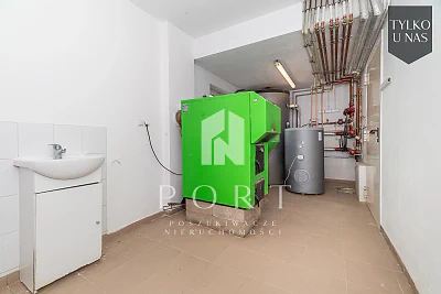 Lokal usługowo-użytkowy 194 m² po remoncie – Kosakowo - miniatura 9