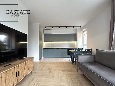 3-pokojowe mieszkanie 55 m² na Gocławku, Warszawa, balkon, garaż, klimatyzacja - miniatura 2