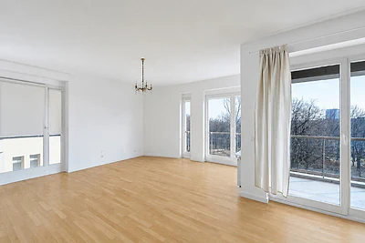 Apartament 115 m² na Powiślu przy Wilanowskiej z widokiem na park - miniatura 1