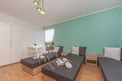 3-osobowy pokój na wynajem, Pogórze, ul. Kasprowicza - miniatura 2