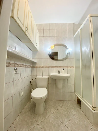 2-pokojowe mieszkanie z balkonem na wynajem – Gdynia Witomino, Narcyzowa - miniatura 3
