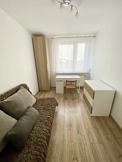 2-pokojowe mieszkanie z balkonem na wynajem – Gdynia Witomino, Narcyzowa - miniatura 2
