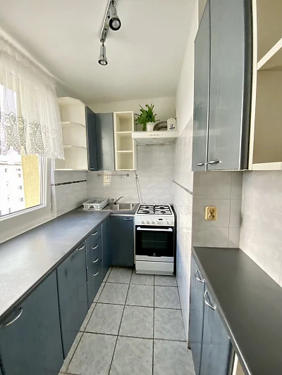 2-pokojowe mieszkanie z balkonem na wynajem – Gdynia Witomino, Narcyzowa - miniatura 5