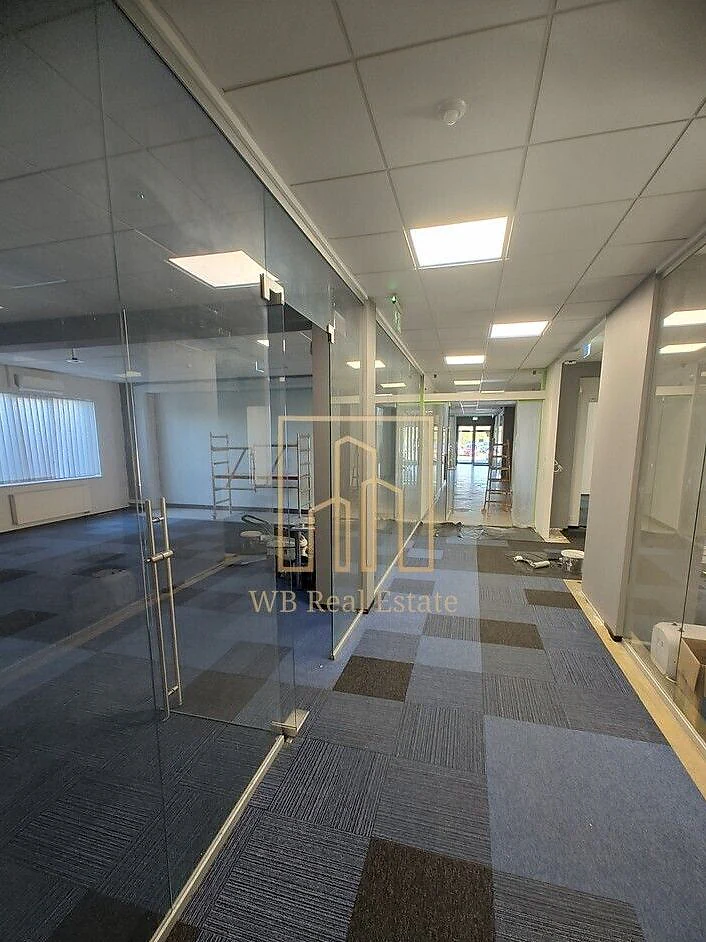 Wykończony lokal biurowy 105 m² Warszawa Szamocin, klimatyzacja, parking - zdjęcie 1