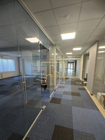 Wykończony lokal biurowy 105 m² Warszawa Szamocin, klimatyzacja, parking - miniatura 1