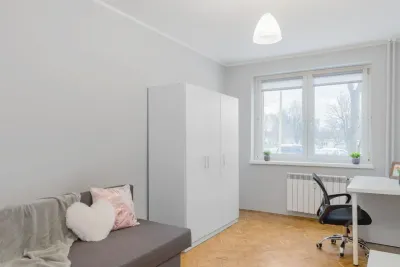 Pokój jednoosobowy 10 m², ul. Jana Pawła II, Gdańsk - miniatura 1