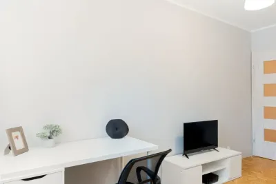 Pokój jednoosobowy 10 m², ul. Jana Pawła II, Gdańsk - miniatura 2